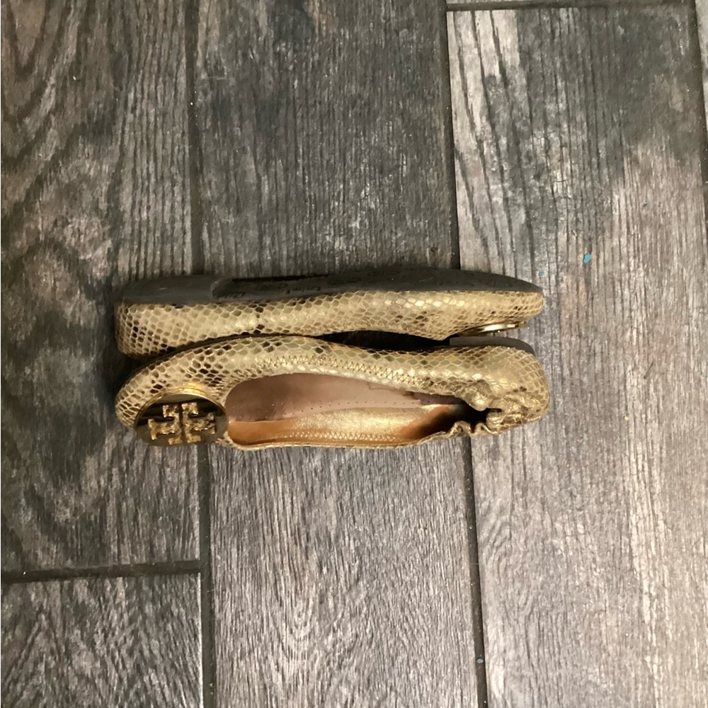 💥PRICE DROP💥 Gold Snakeskin Embossed Leather Minnie Ballet Flats - Picture 6 of 7